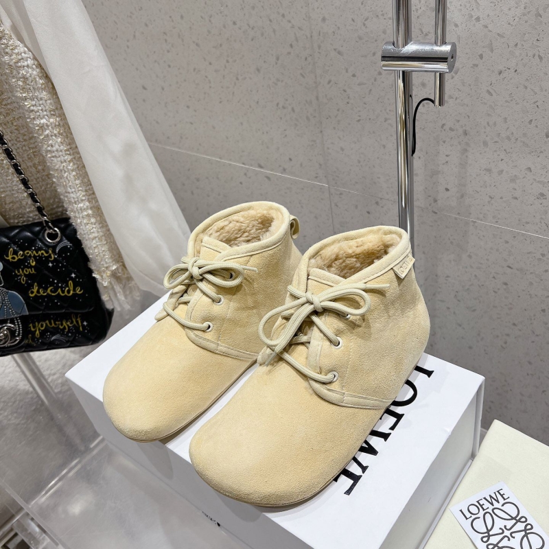 l*ew* boots